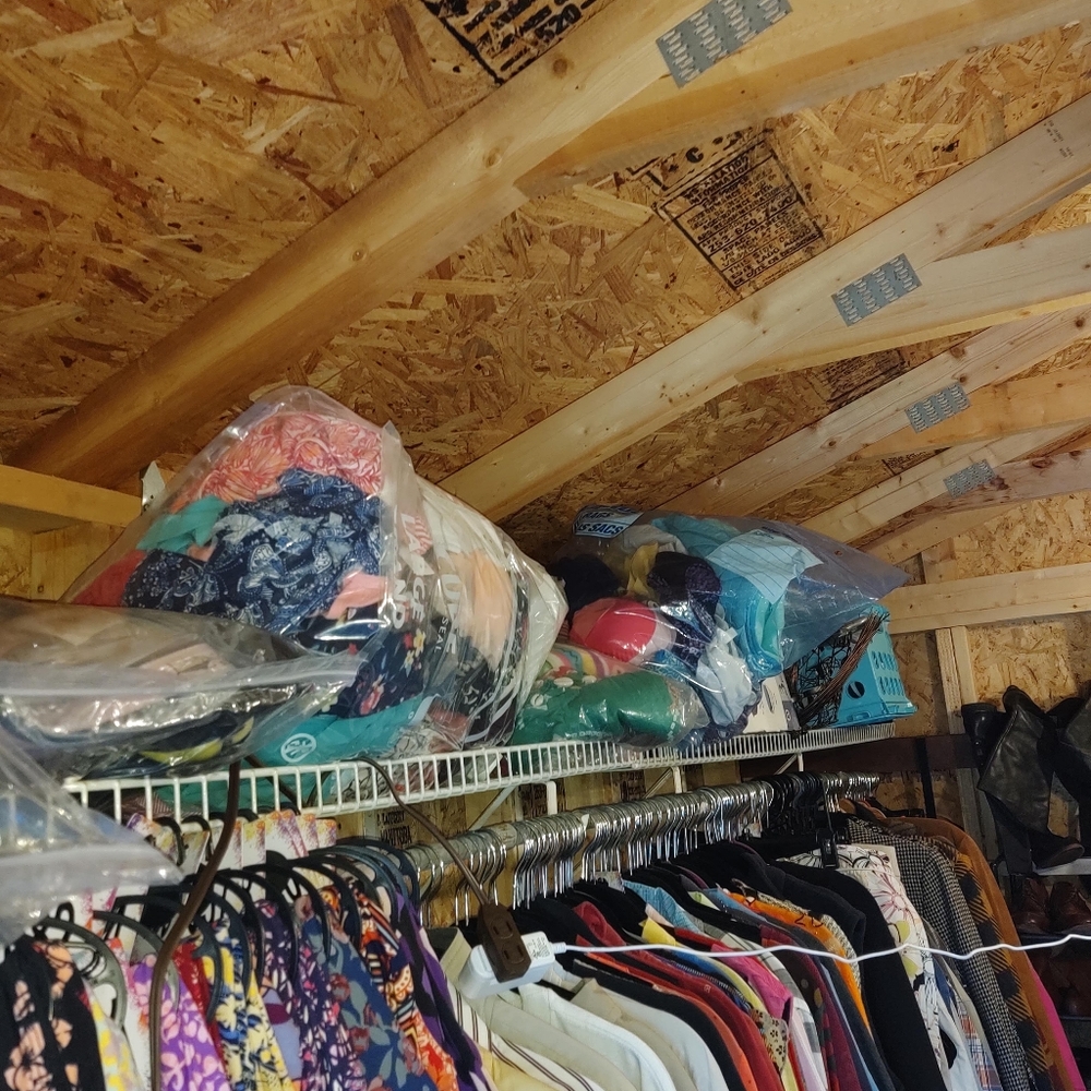 Cheryl's She Shed Deals check out my Closet - Picture 7 of 8